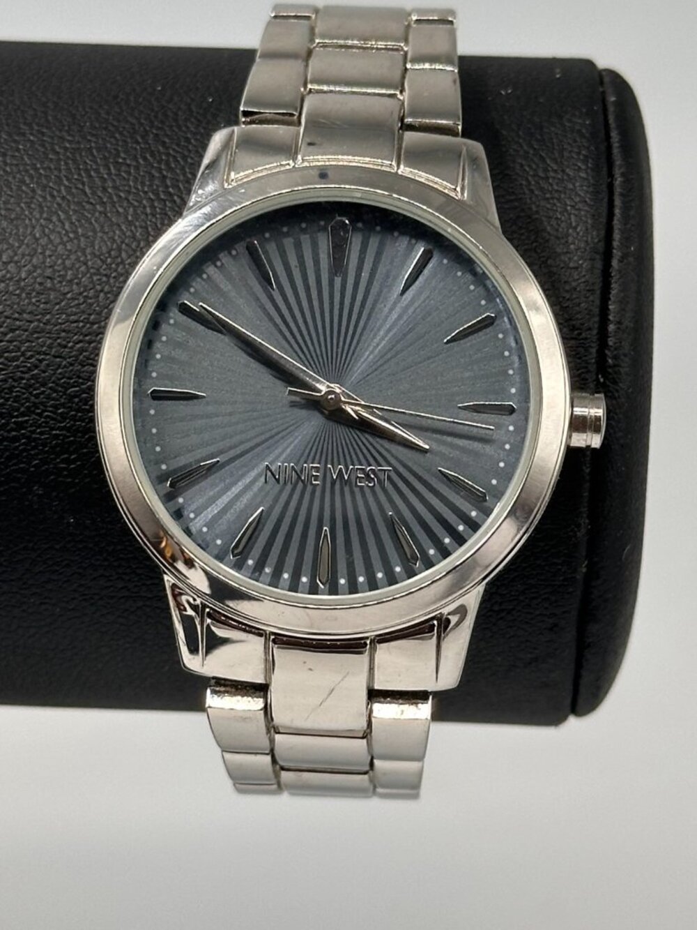 3/$30 Nine West Watch Women Silver Tone Grey Sunburst Dial Round 7.5"